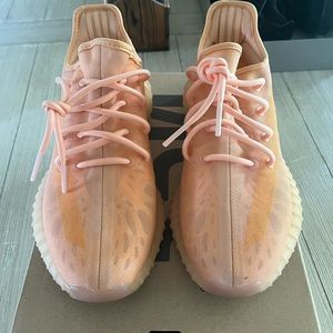 Yeezy 350 Mono Clay